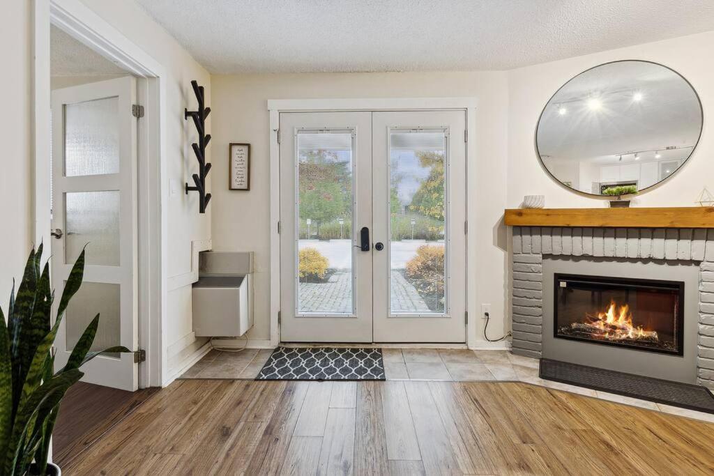 Whispering Pines Escape Lejlighed Collingwood Eksteriør billede